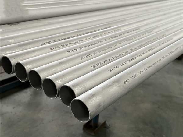 carbon steel seamless pipe and stainless steel seamless pipe comparison
