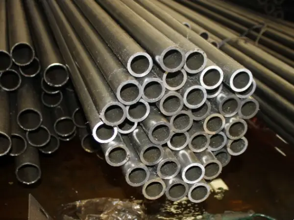 hot-rolled seamless steel pipe,seamless steel pipe production principle