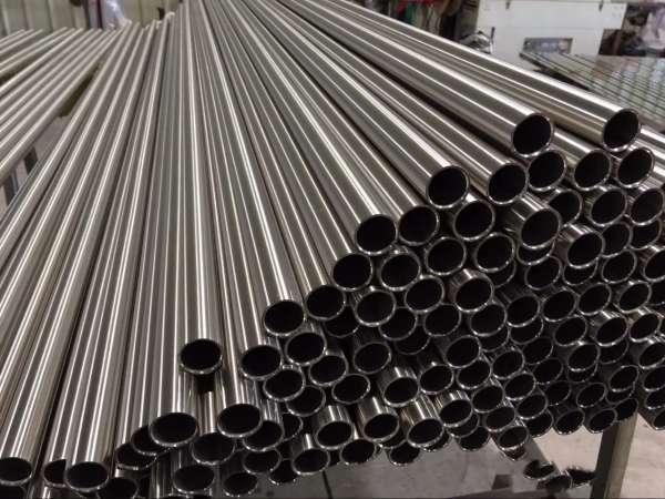 sanitary seamless pipes